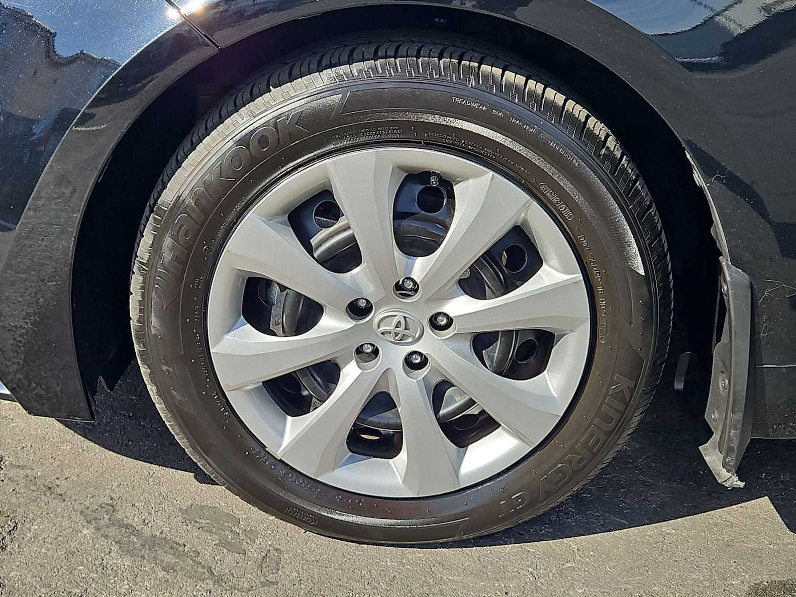 Thumbnail: 2025 Toyota Corolla - 13