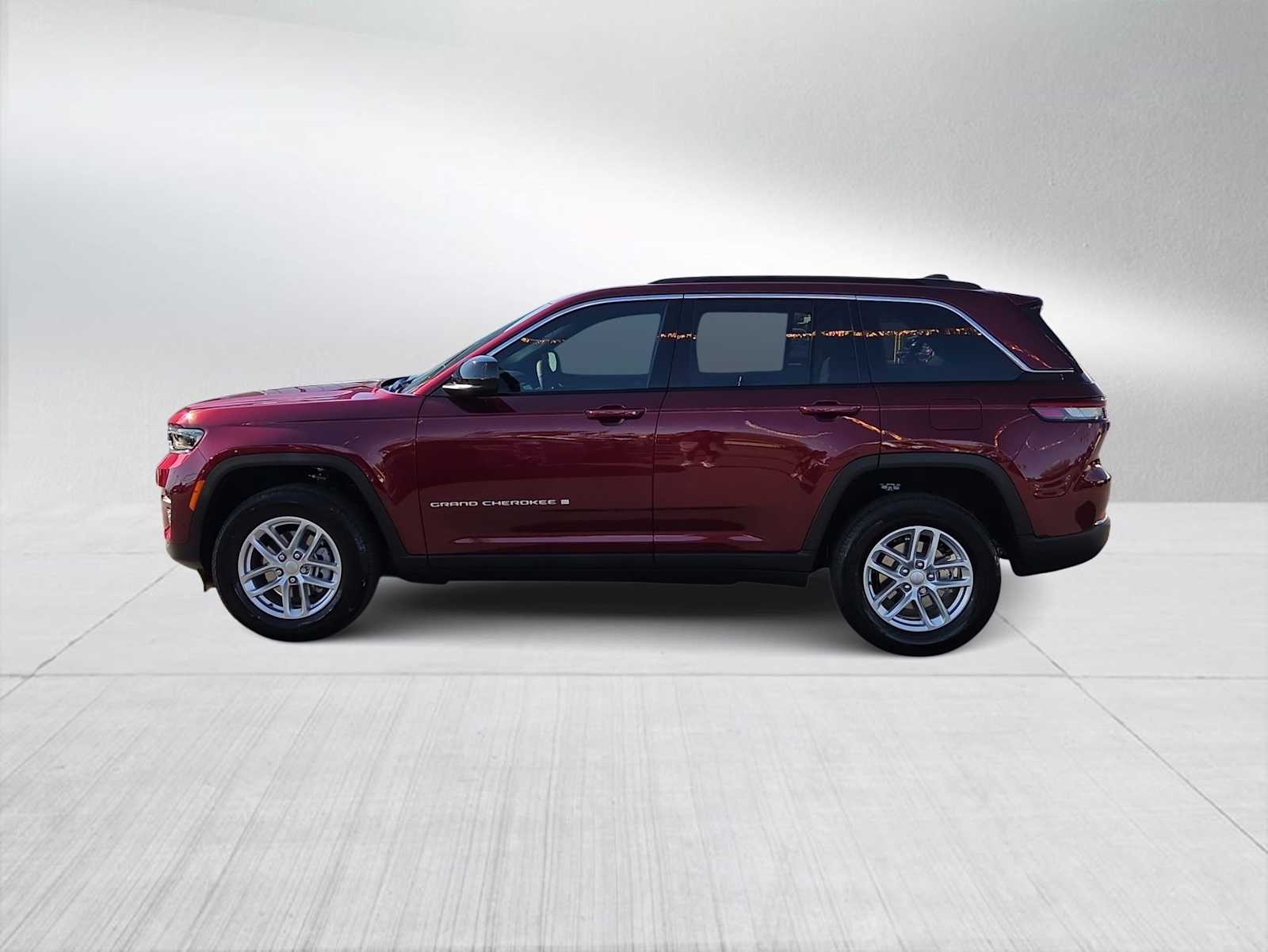 Thumbnail: 2025 Jeep Grand Cherokee - 5