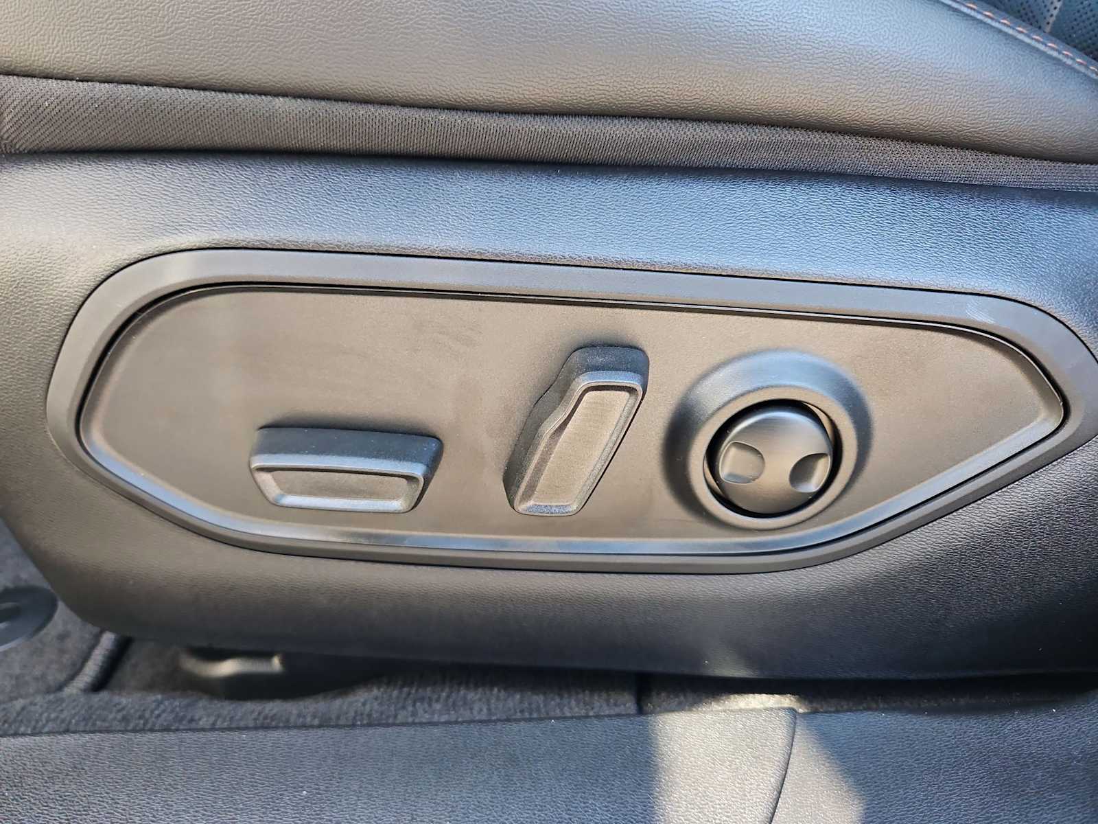 Thumbnail: 2026 Jeep Cherokee - 18