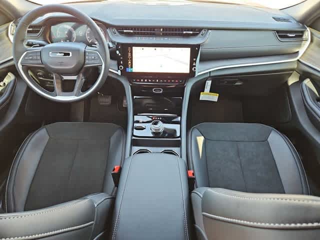 Thumbnail: 2026 Jeep Grand Cherokee - 15