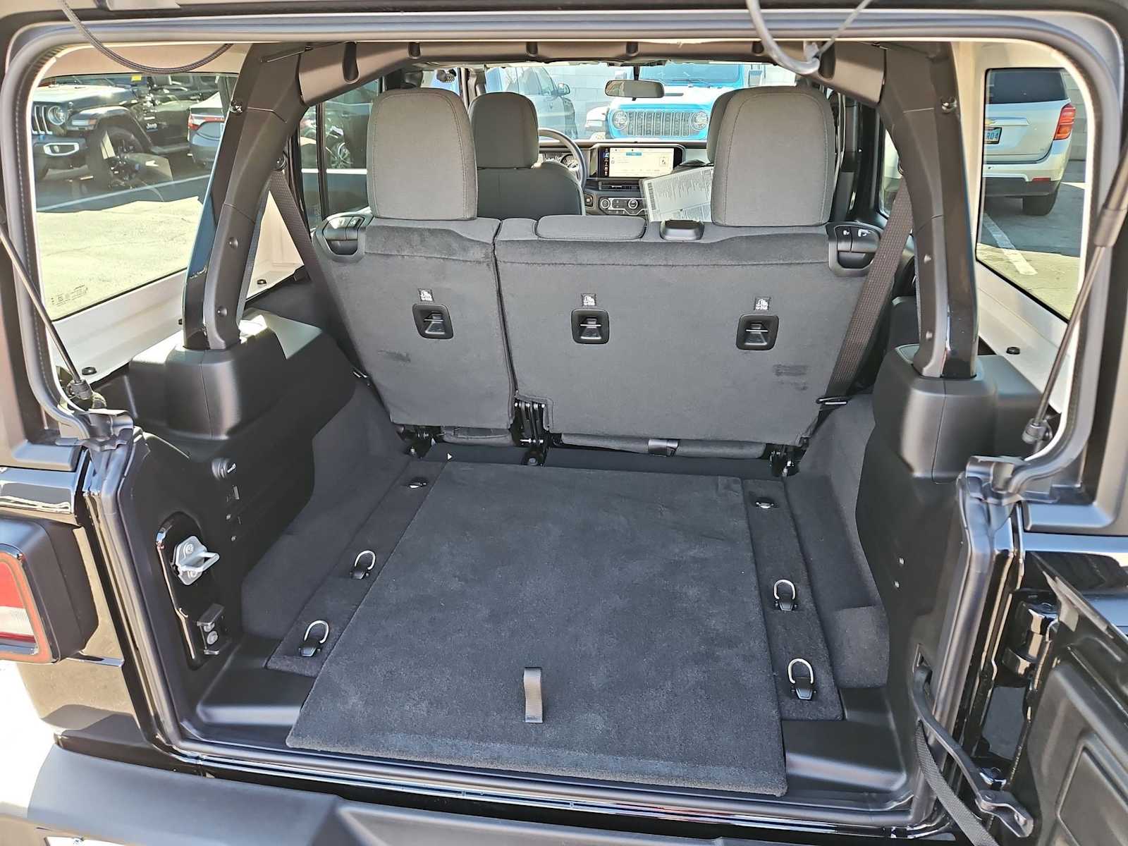 Thumbnail: 2026 Jeep Wrangler - 31