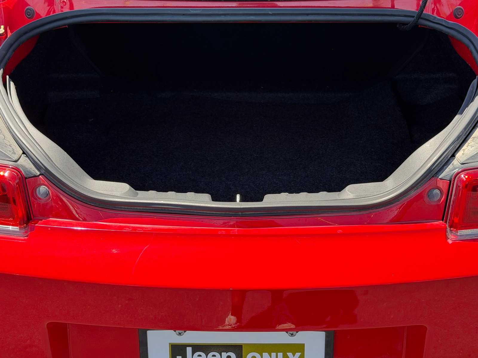 Thumbnail: 2014 Chevrolet Camaro - 24
