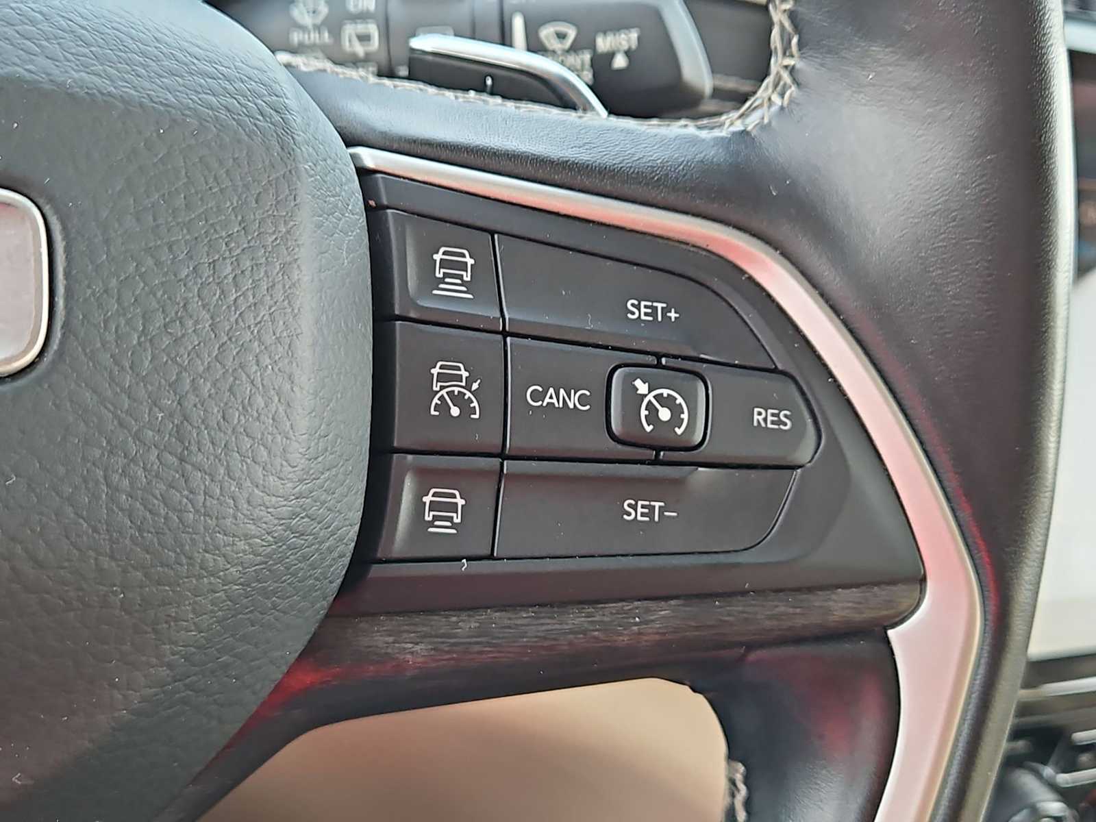 Thumbnail: 2021 Jeep Grand Cherokee L - 25