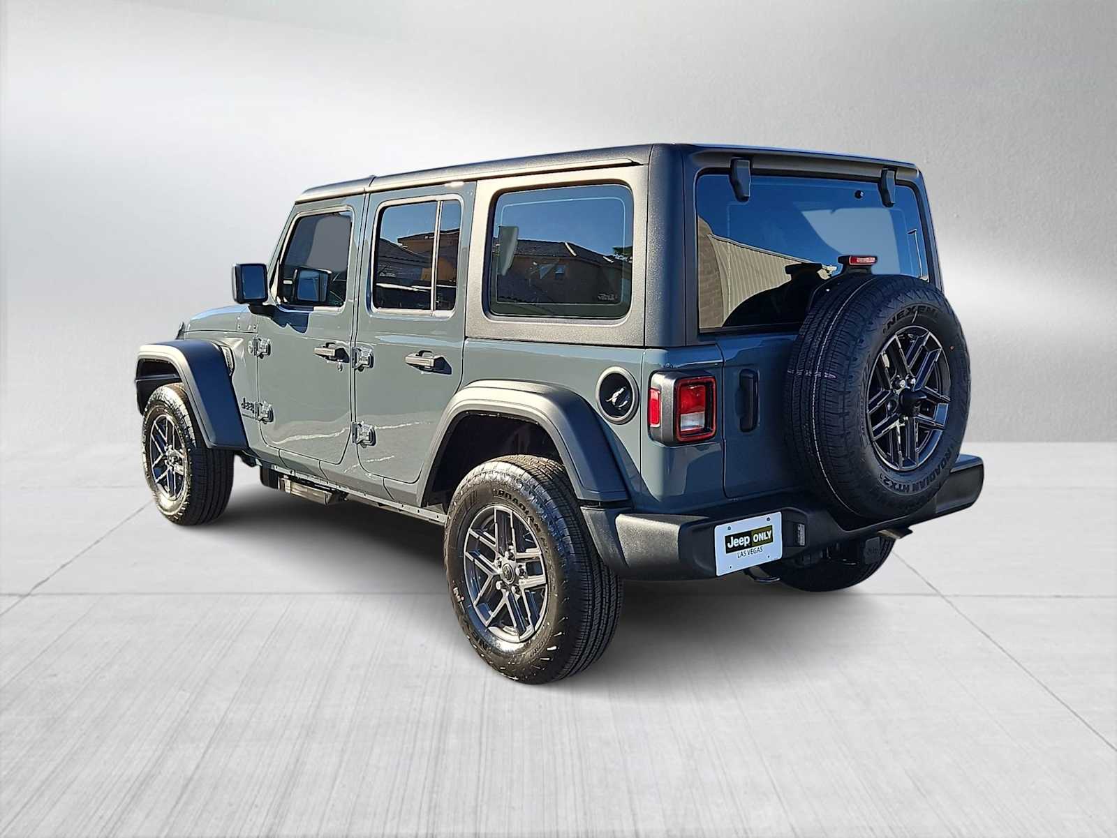 Thumbnail: 2026 Jeep Wrangler - 6