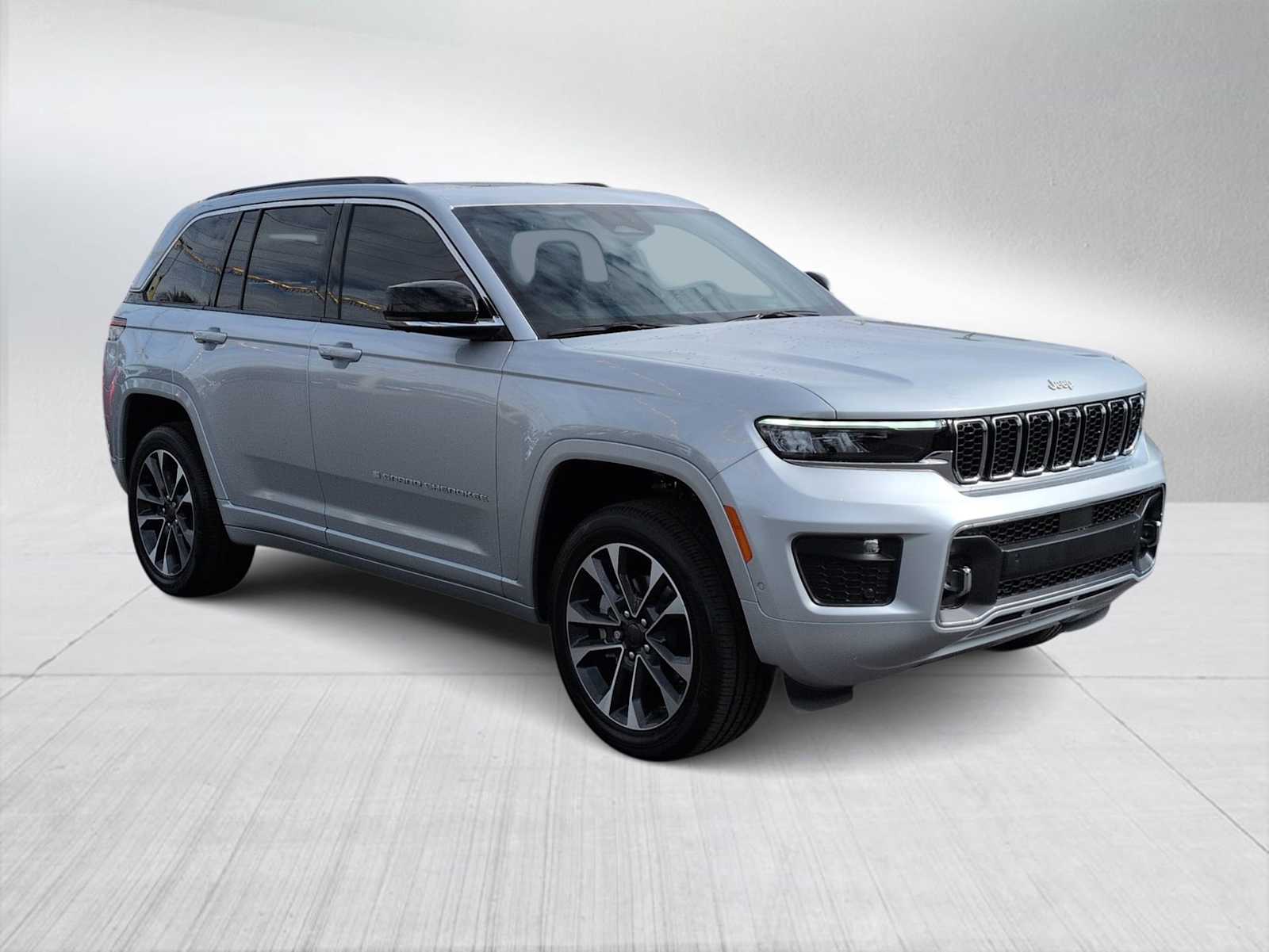 Thumbnail: 2025 Jeep Grand Cherokee - 2