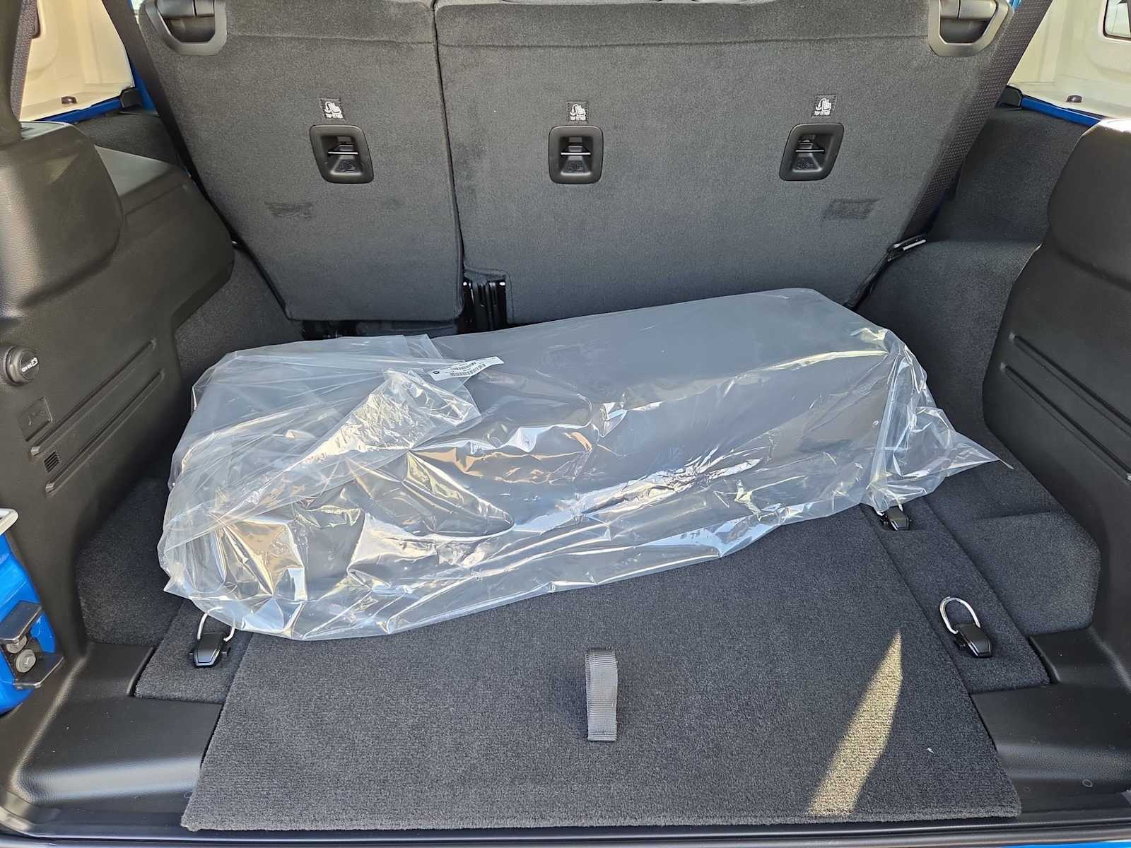 Thumbnail: 2025 Jeep Wrangler - 35