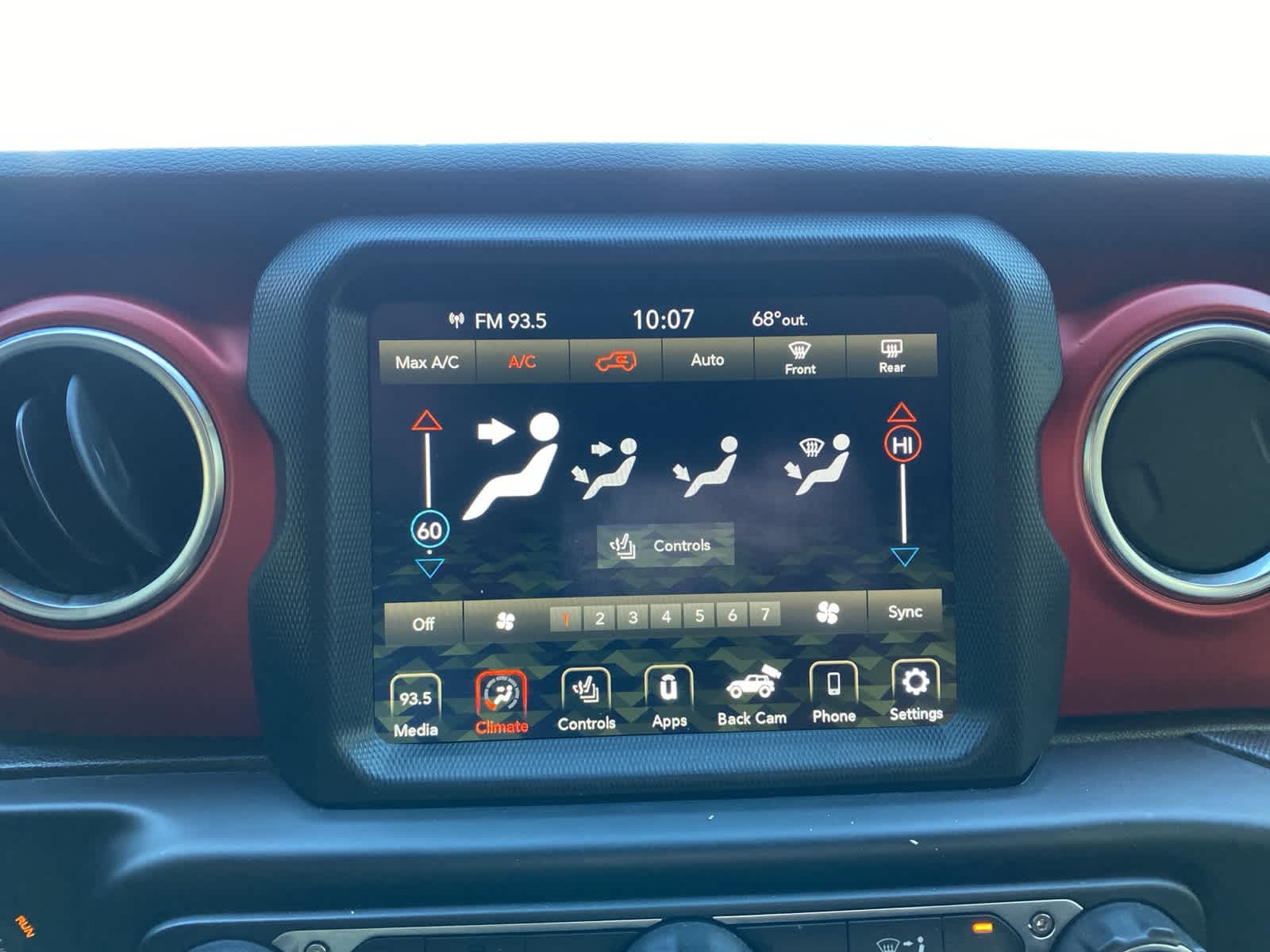 Thumbnail: 2021 Jeep Wrangler - 10