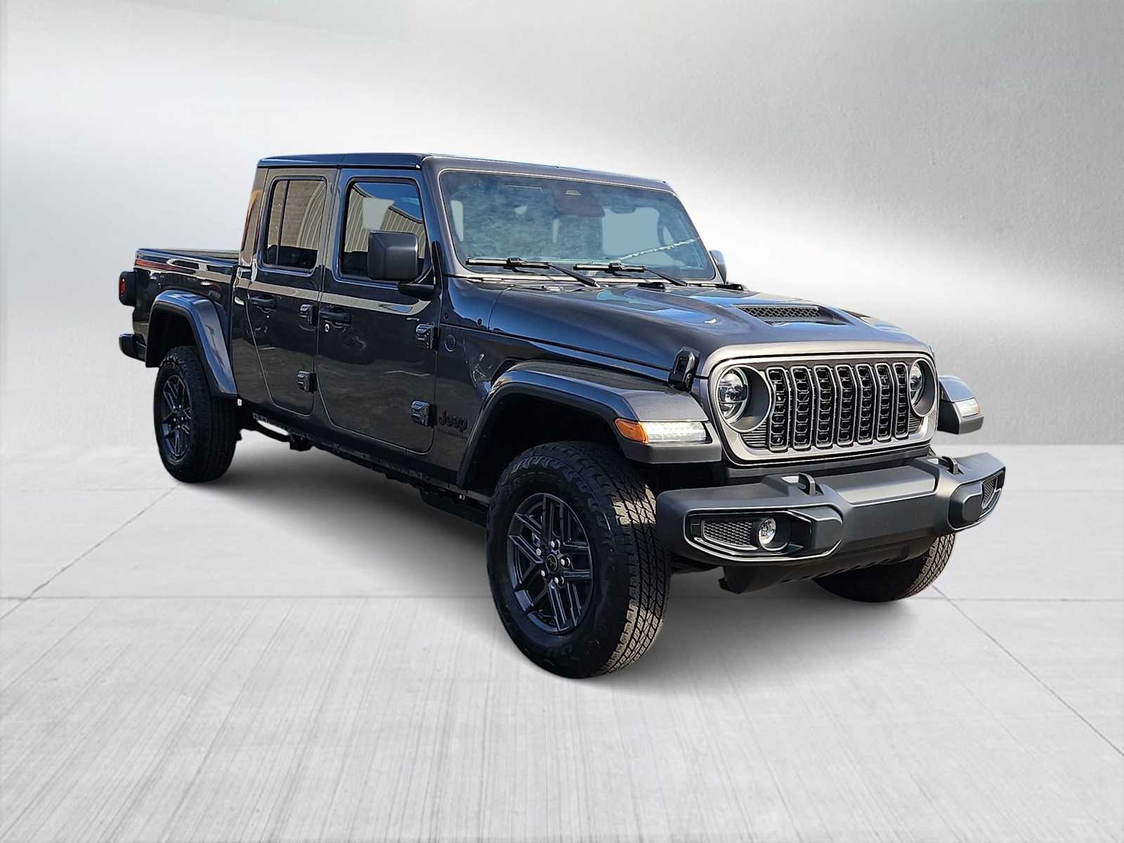 Thumbnail: 2026 Jeep Gladiator - 2