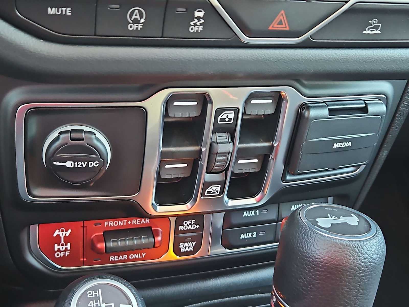 Thumbnail: 2026 Jeep Wrangler - 30