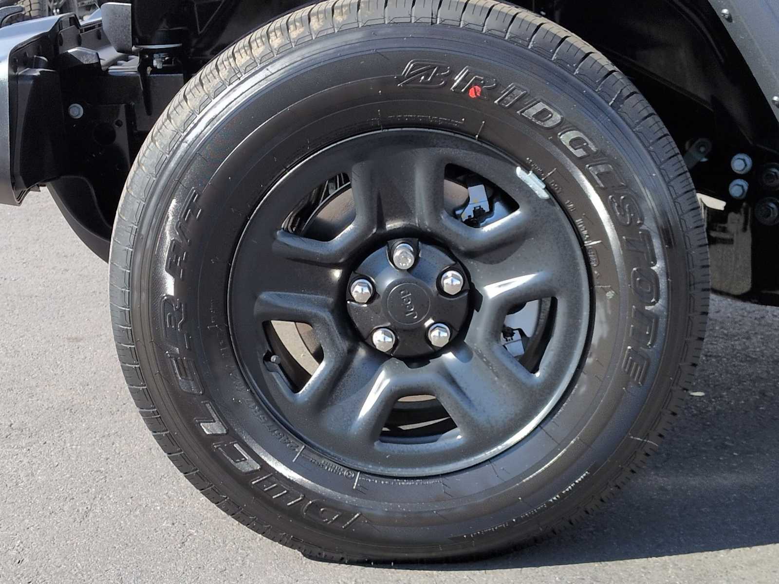 Thumbnail: 2026 Jeep Gladiator - 14