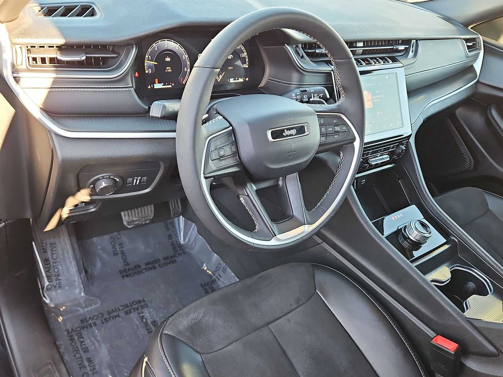 Thumbnail: 2024 Jeep Grand Cherokee - 10