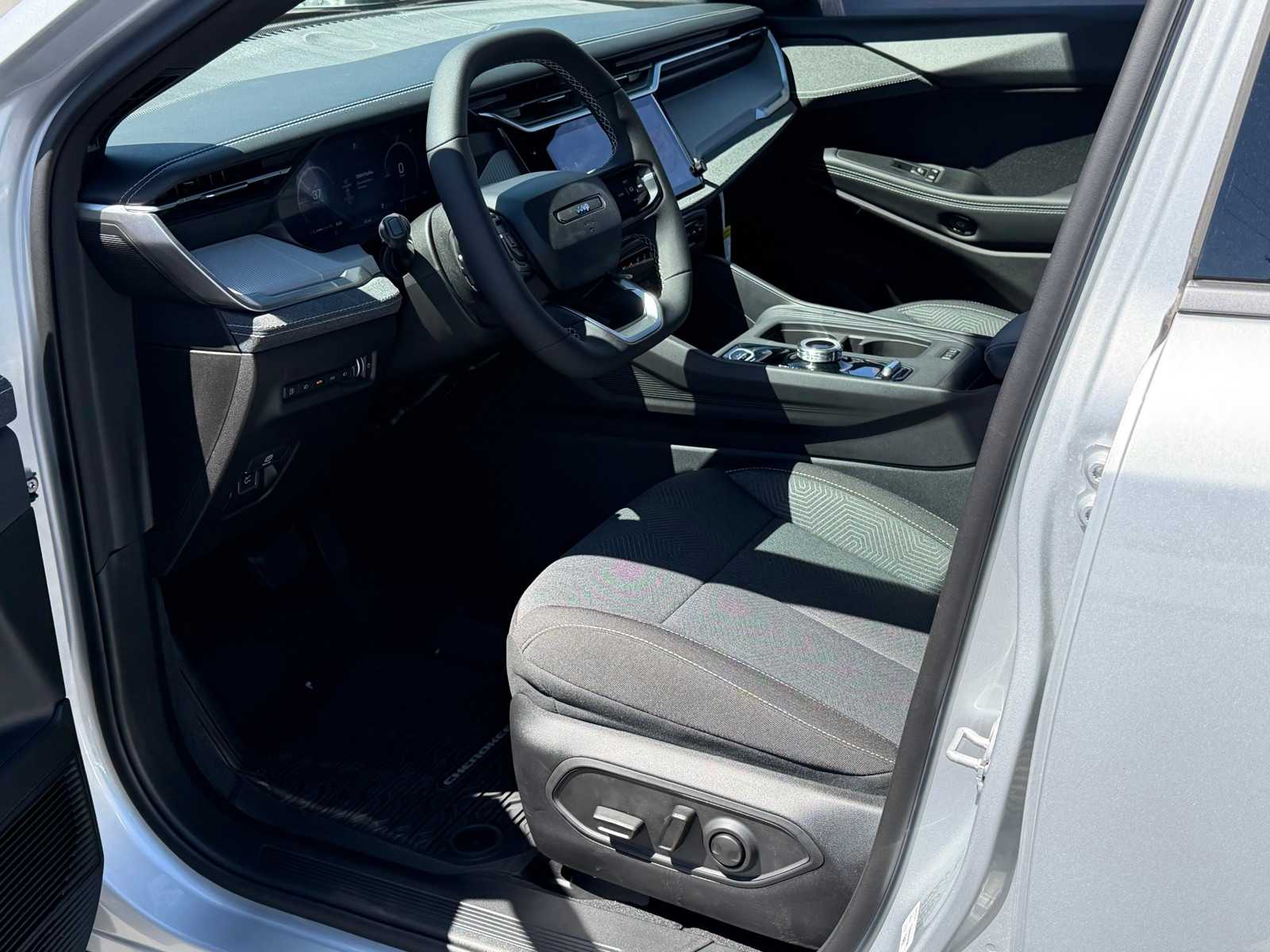 Thumbnail: 2026 Jeep Cherokee - 11