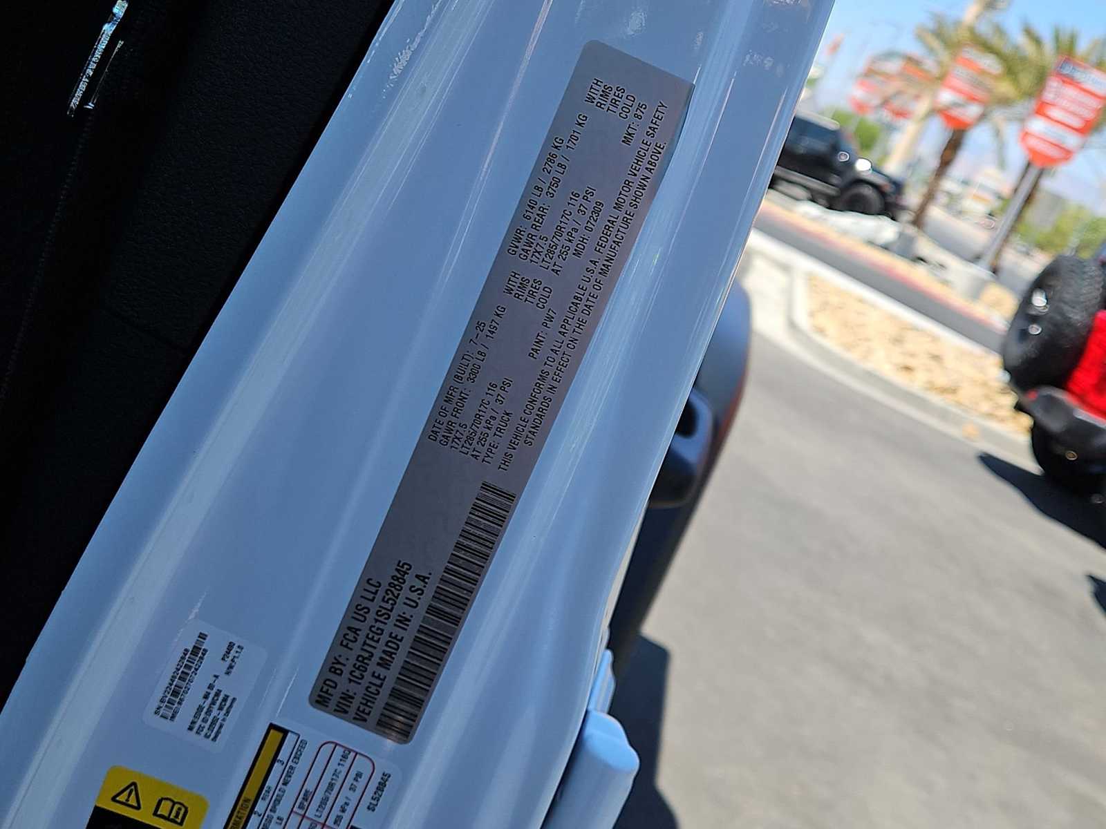 Thumbnail: 2025 Jeep Gladiator - 33