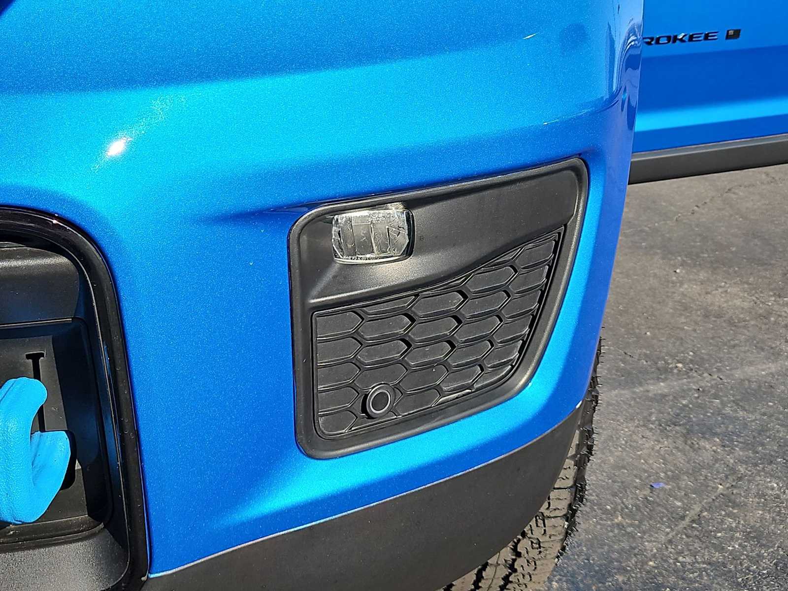 Thumbnail: 2022 Jeep Grand Cherokee - 11