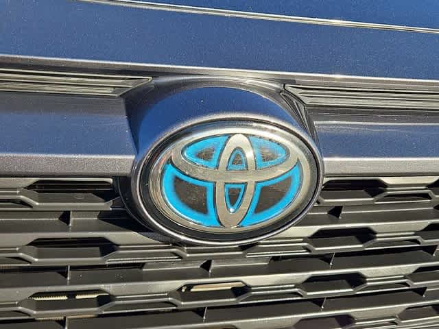 Thumbnail: 2021 Toyota RAV4 - 12