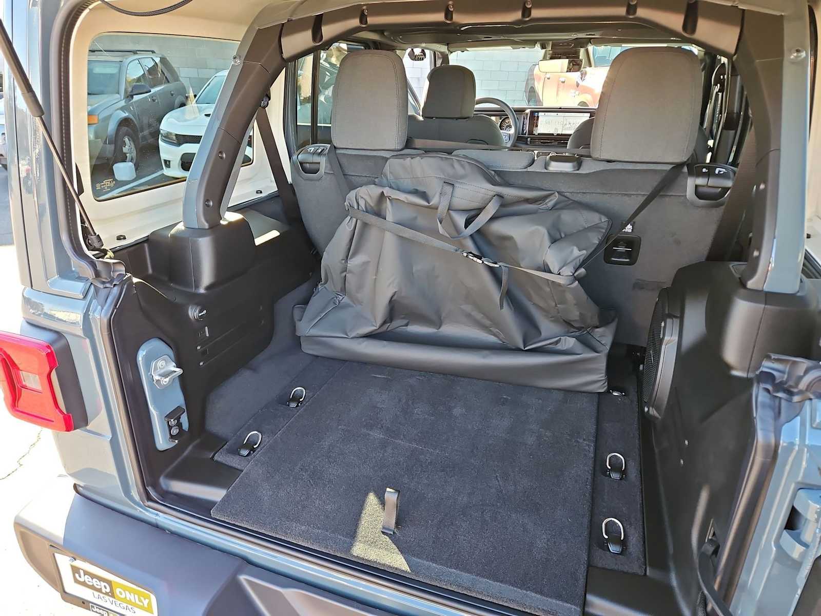 Thumbnail: 2026 Jeep Wrangler - 33