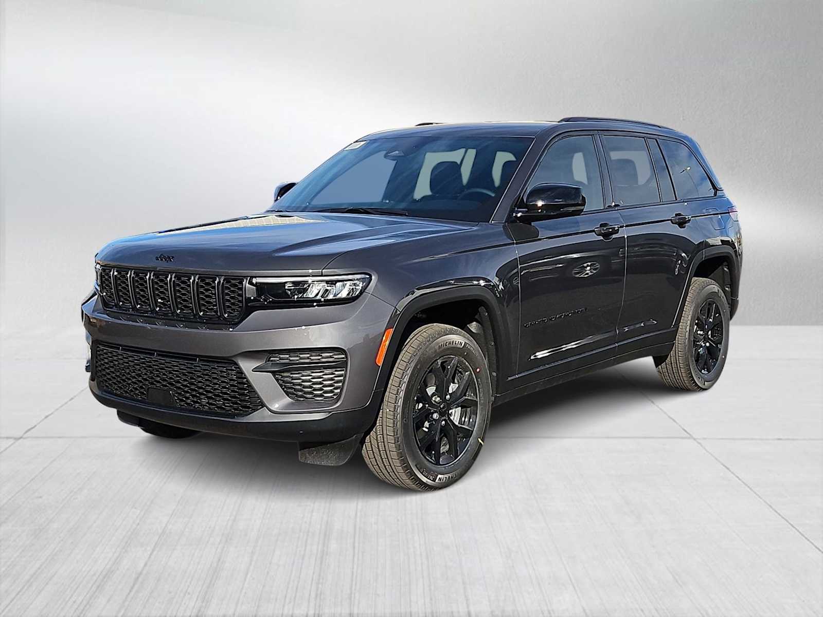 Thumbnail: 2025 Jeep Grand Cherokee - 4