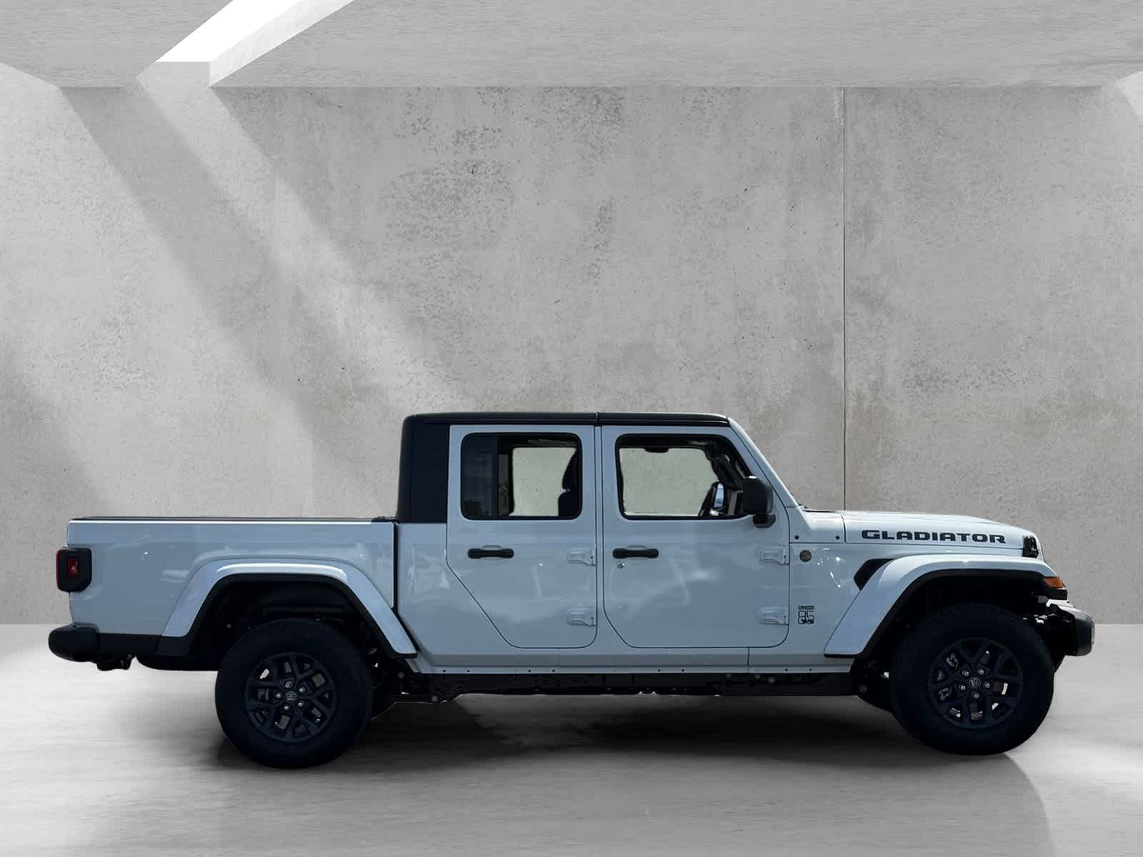 Thumbnail: 2026 Jeep Gladiator - 6