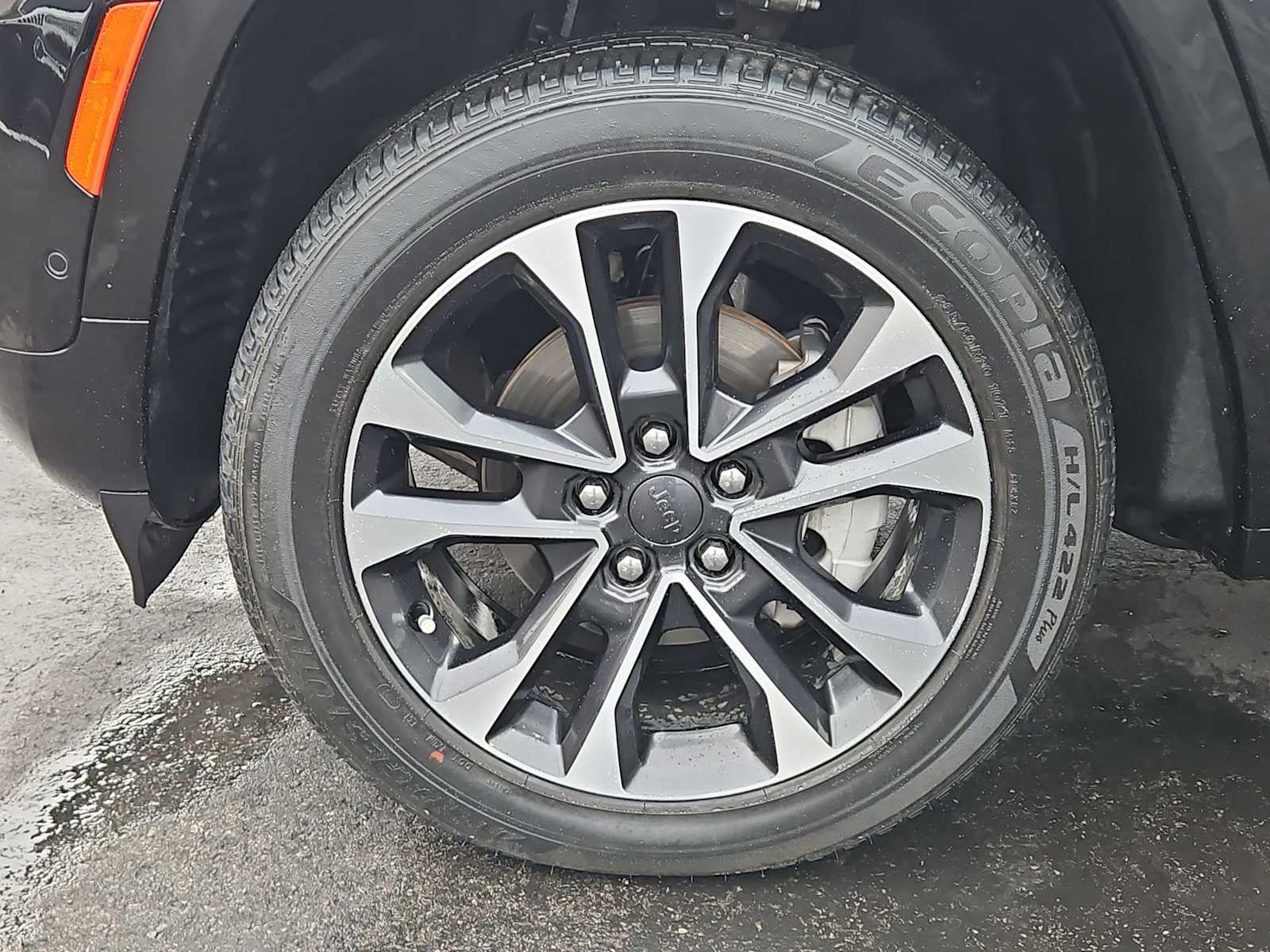 Thumbnail: 2023 Jeep Grand Cherokee - 14