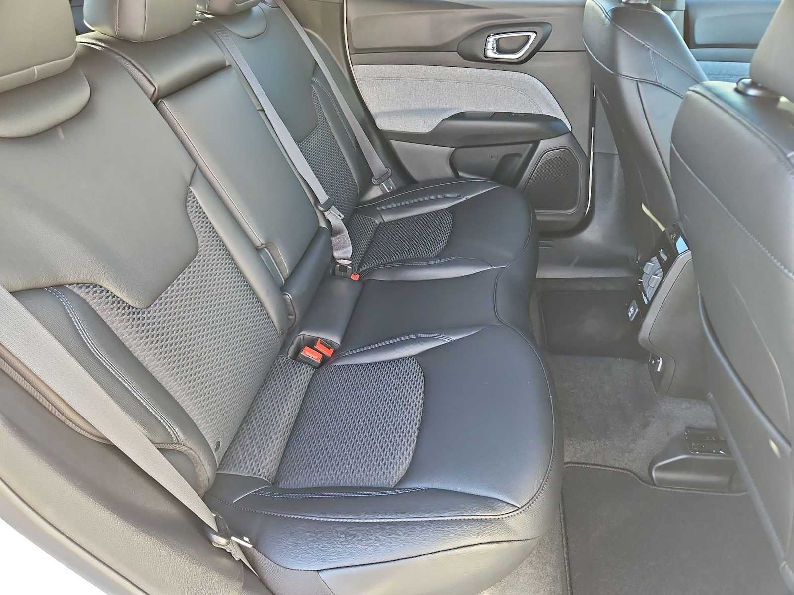 Thumbnail: 2026 Jeep Compass - 20