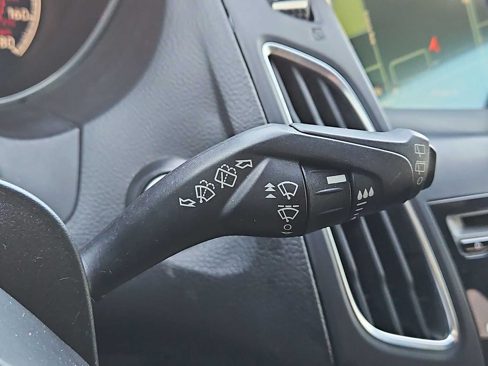 Thumbnail: 2017 Ford Focus - 27