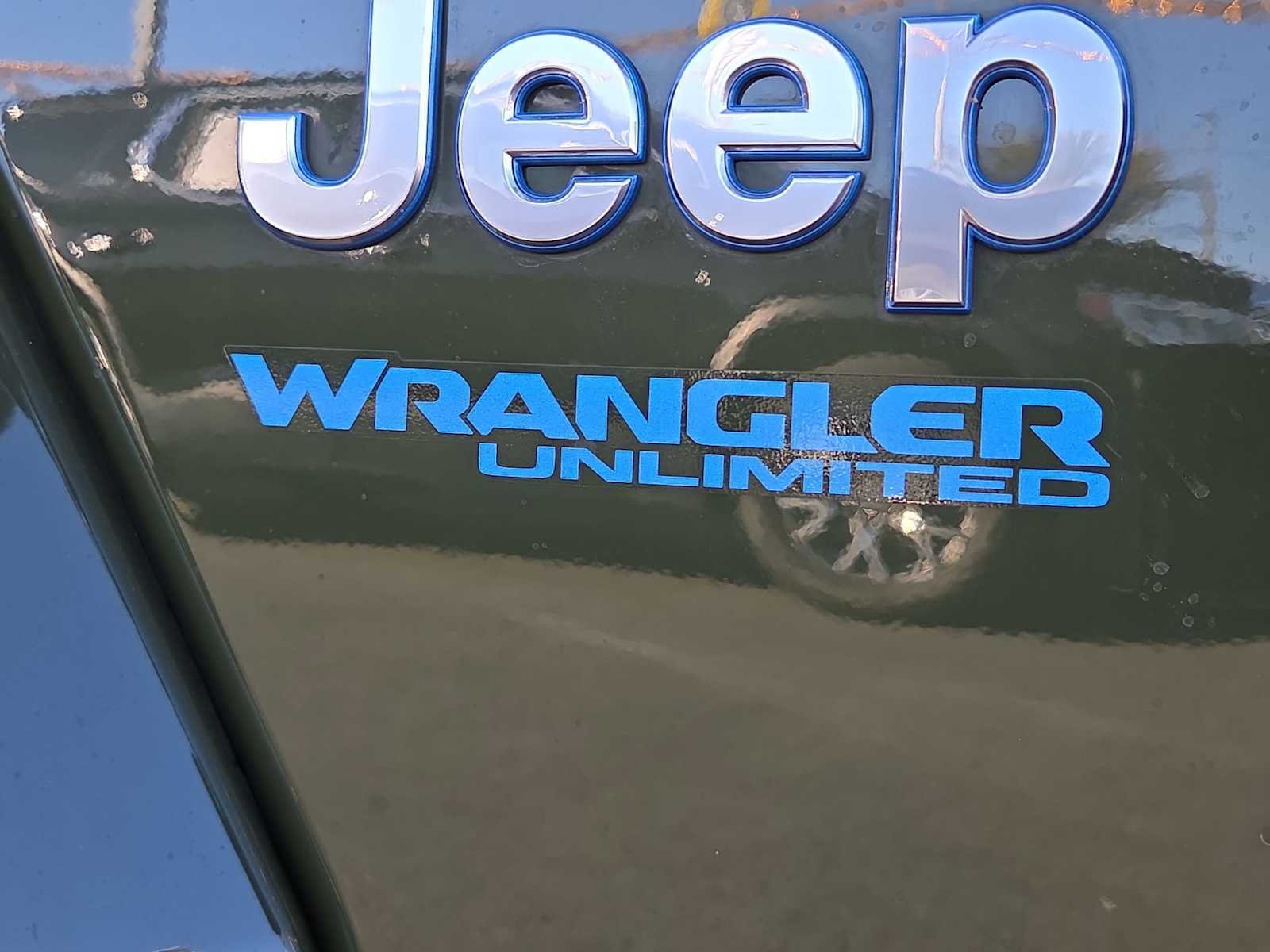Thumbnail: 2021 Jeep Wrangler - 14