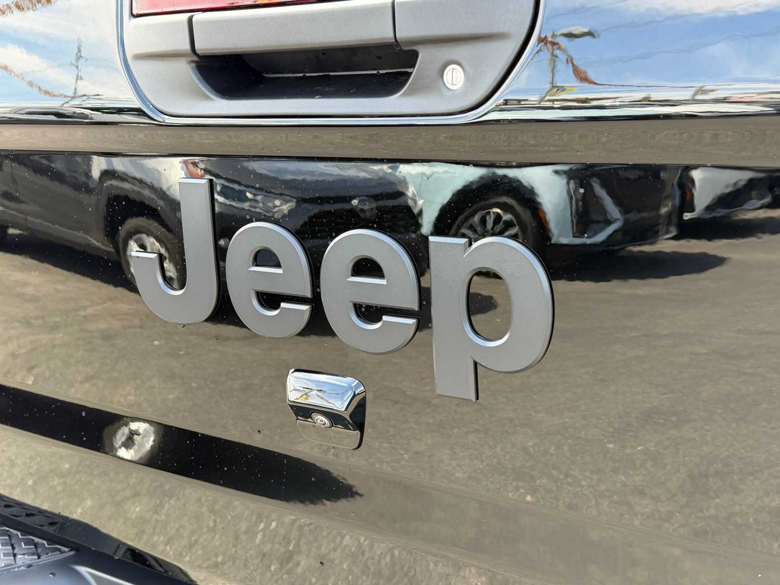 Thumbnail: 2026 Jeep Gladiator - 28