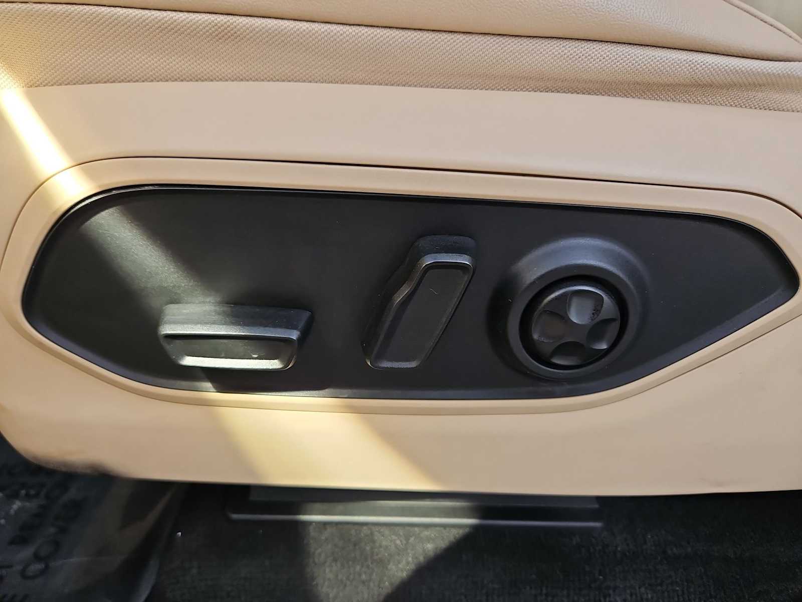 Thumbnail: 2021 Jeep Grand Cherokee L - 18