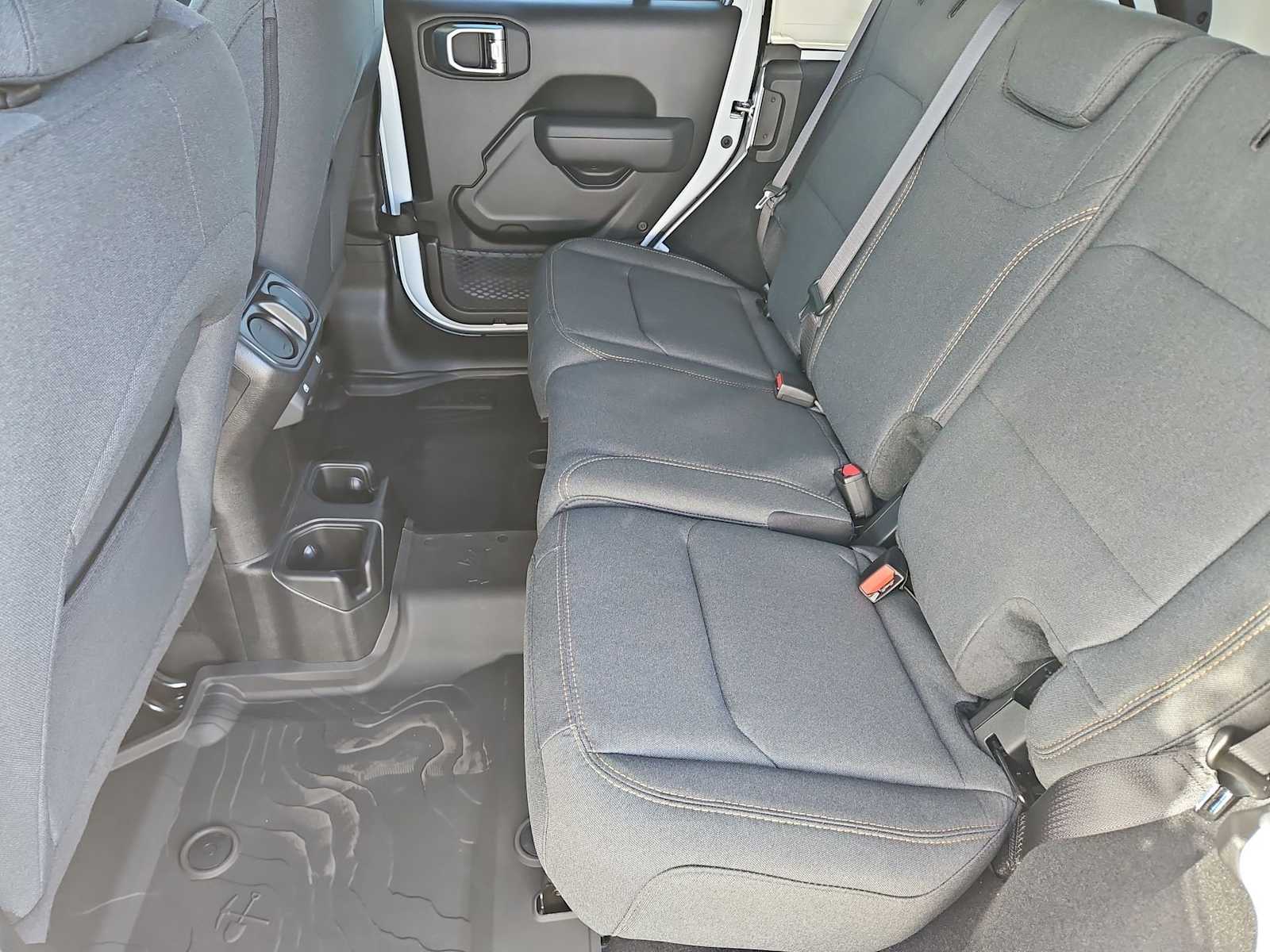 Thumbnail: 2026 Jeep Wrangler - 18