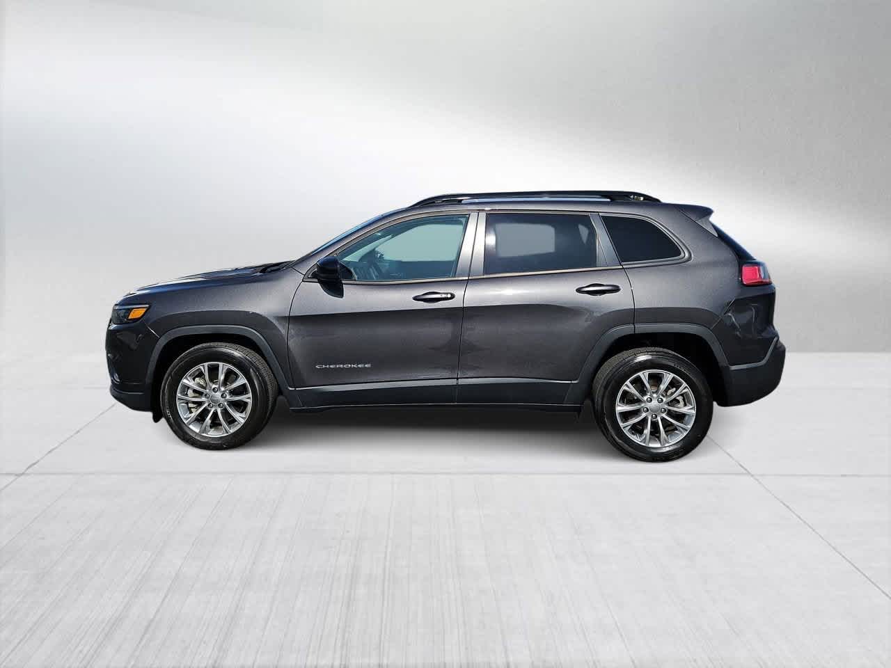 Thumbnail: 2022 Jeep Cherokee - 5