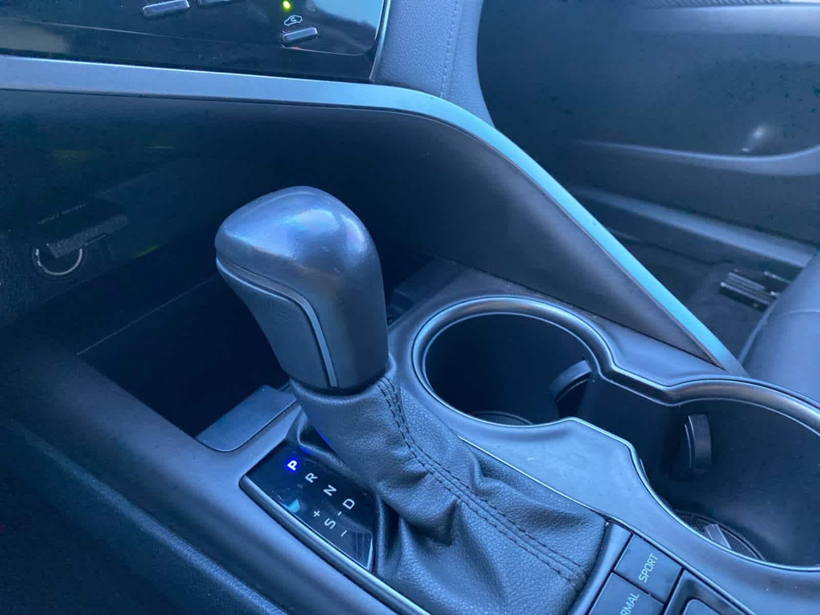 Thumbnail: 2021 Toyota Camry - 12