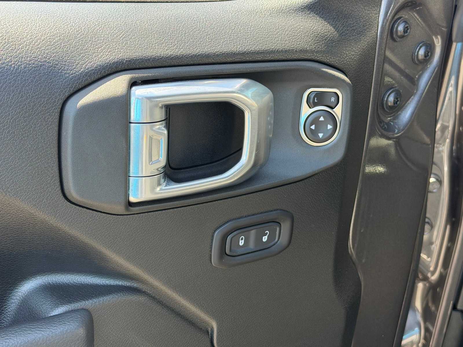 Thumbnail: 2026 Jeep Wrangler - 10