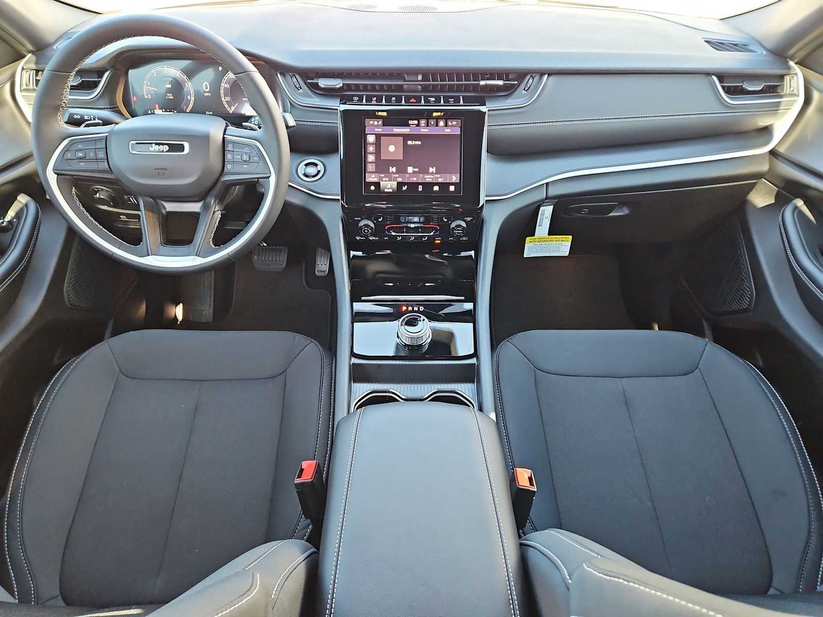 Thumbnail: 2026 Jeep Grand Cherokee - 15