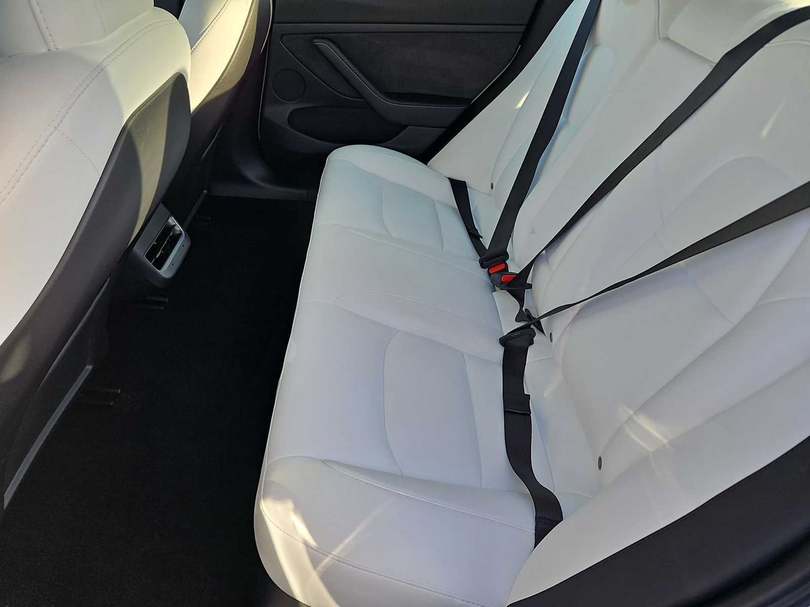 Thumbnail: 2023 Tesla Model 3 - 20