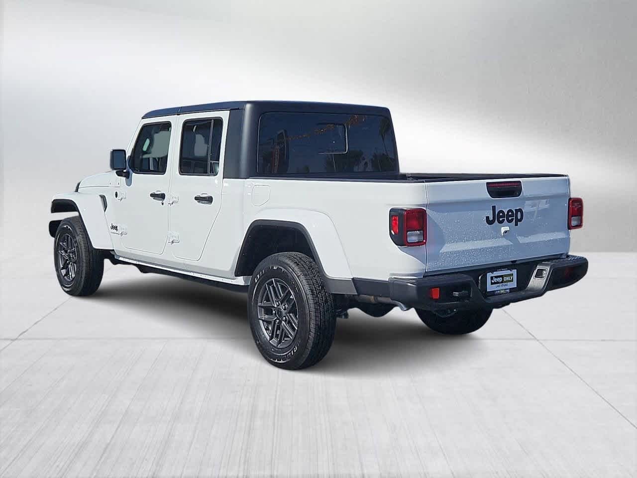 Thumbnail: 2025 Jeep Gladiator - 6