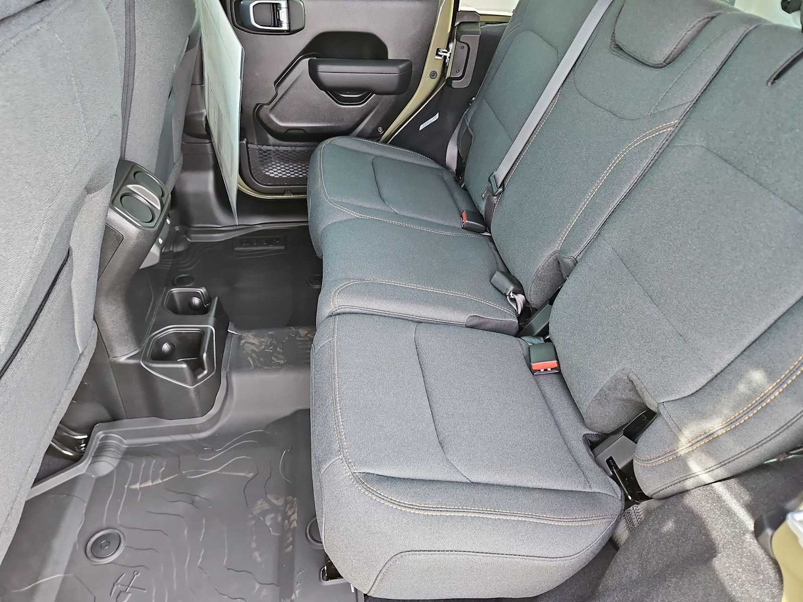 Thumbnail: 2026 Jeep Wrangler - 18