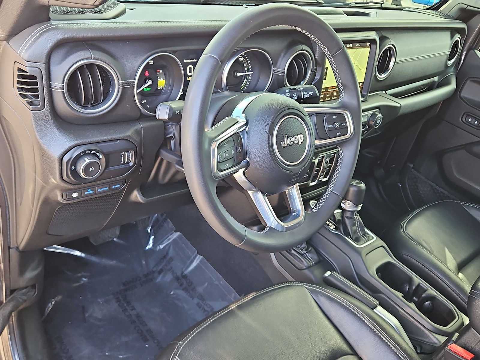 Thumbnail: 2023 Jeep Wrangler - 10