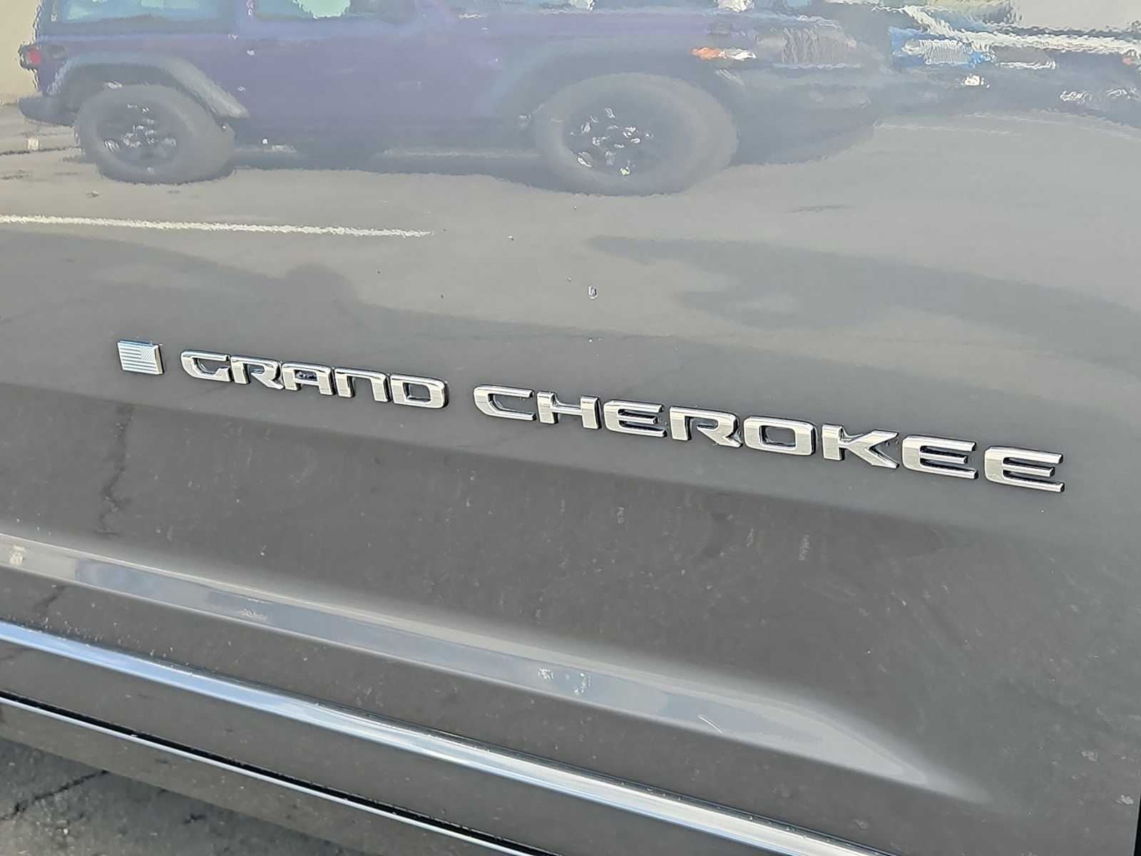 Thumbnail: 2022 Jeep Grand Cherokee L - 13