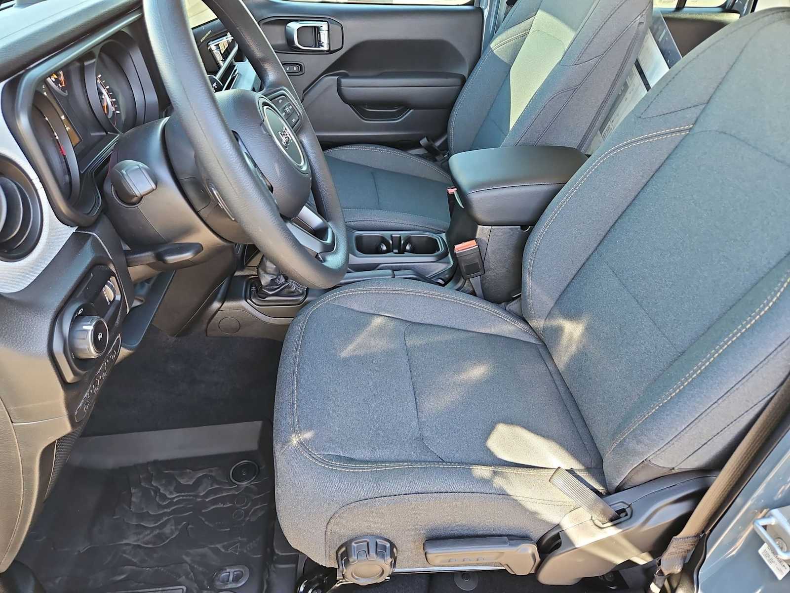 Thumbnail: 2026 Jeep Wrangler - 16