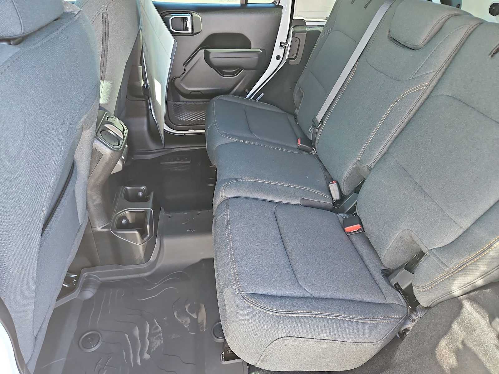 Thumbnail: 2026 Jeep Wrangler - 18