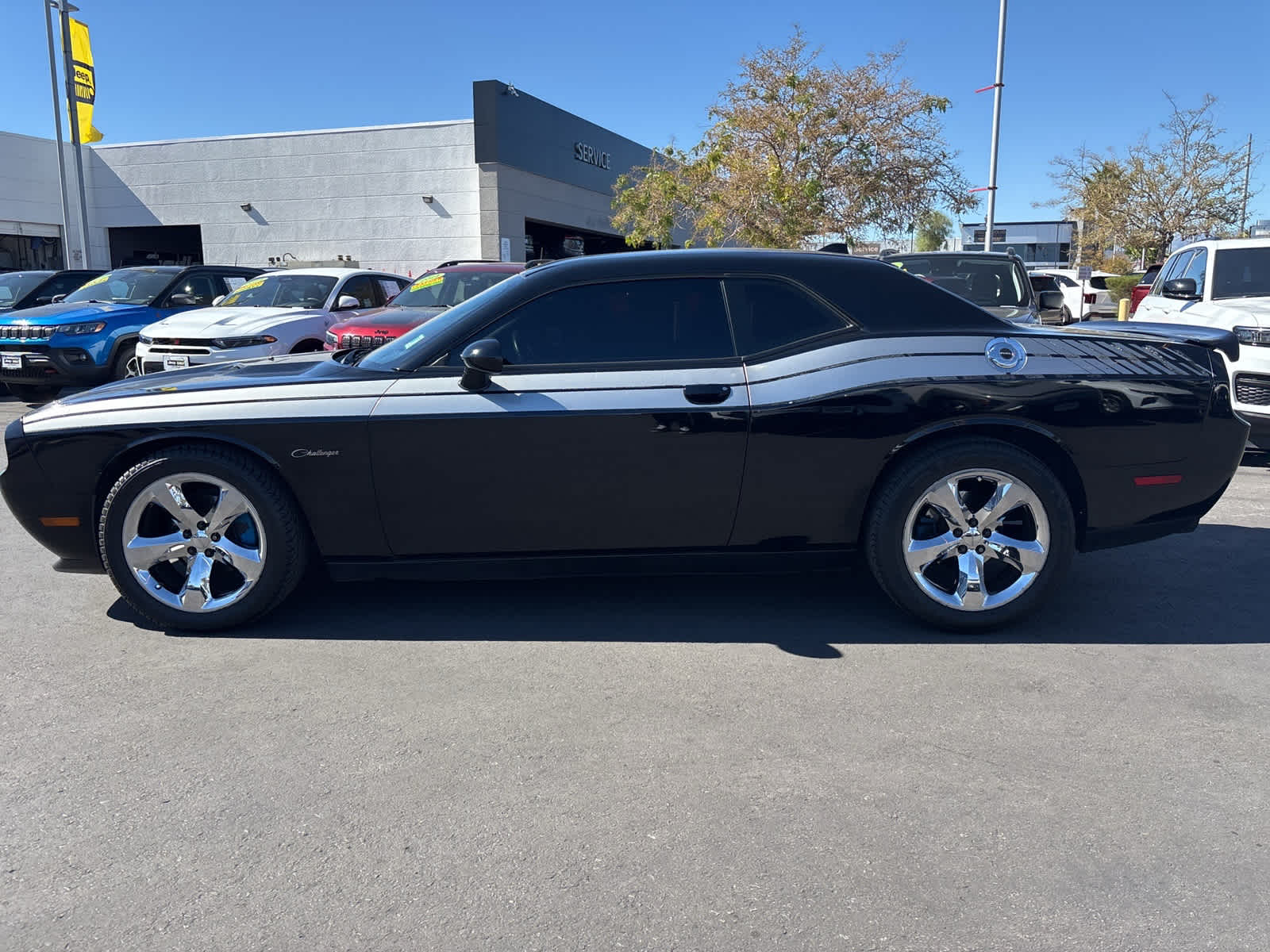 Thumbnail: 2013 Dodge Challenger - 8