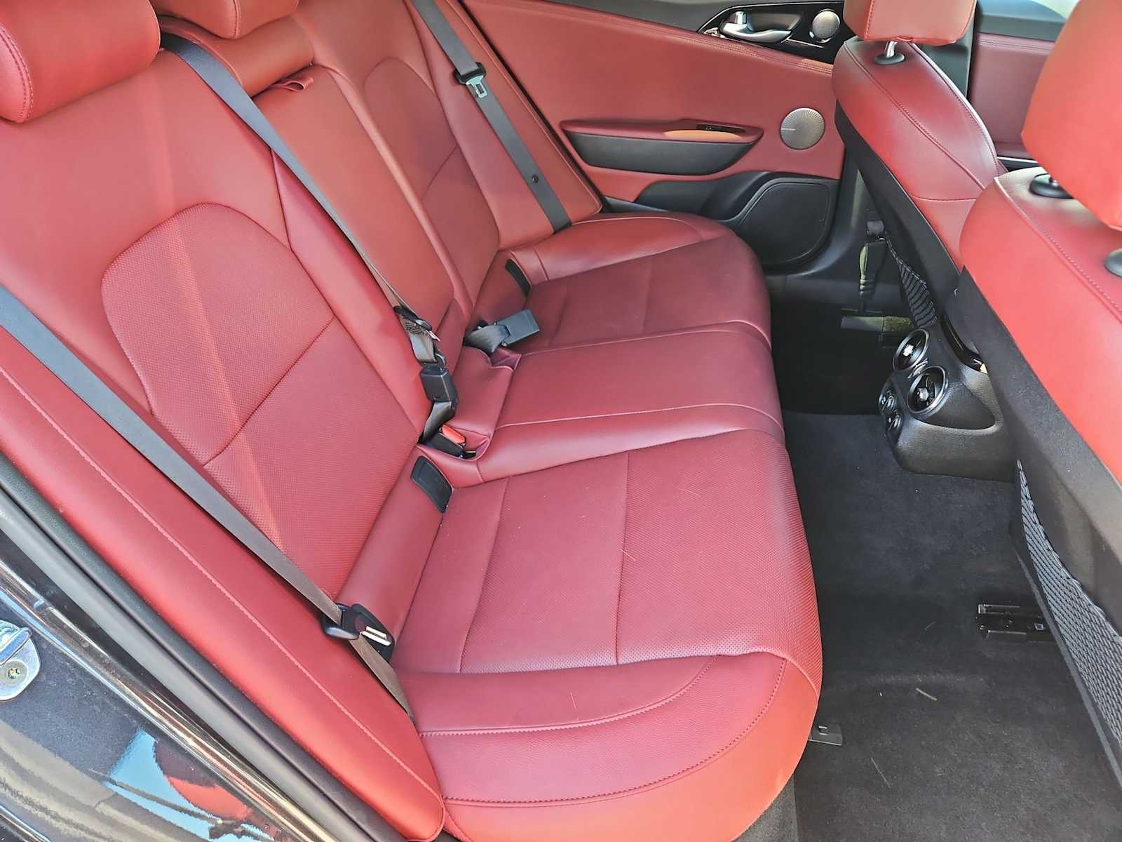 Thumbnail: 2022 Kia Stinger - 21