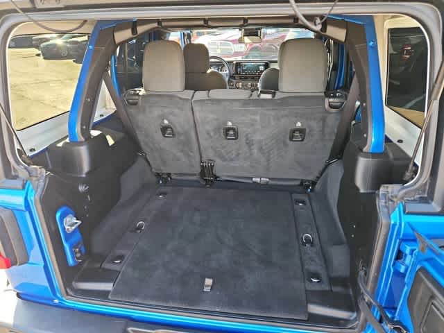 Thumbnail: 2024 Jeep Wrangler - 31