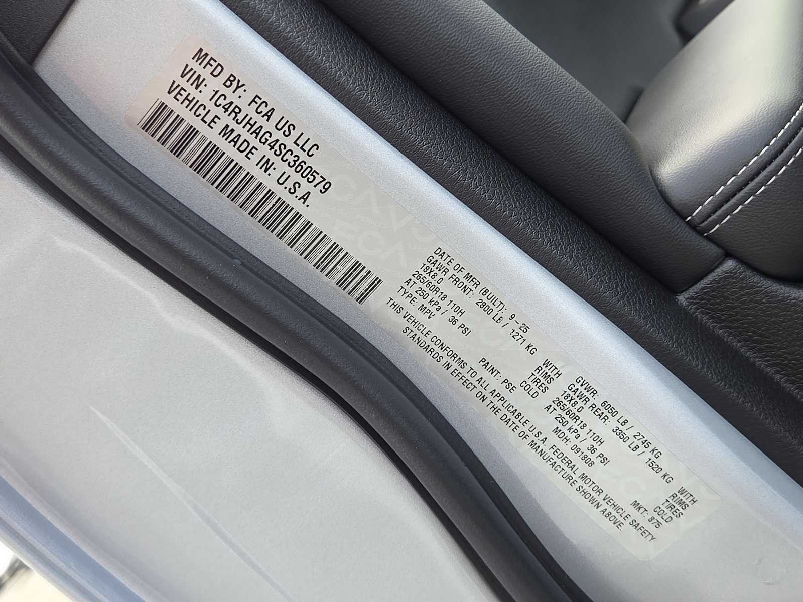 Thumbnail: 2025 Jeep Grand Cherokee - 36