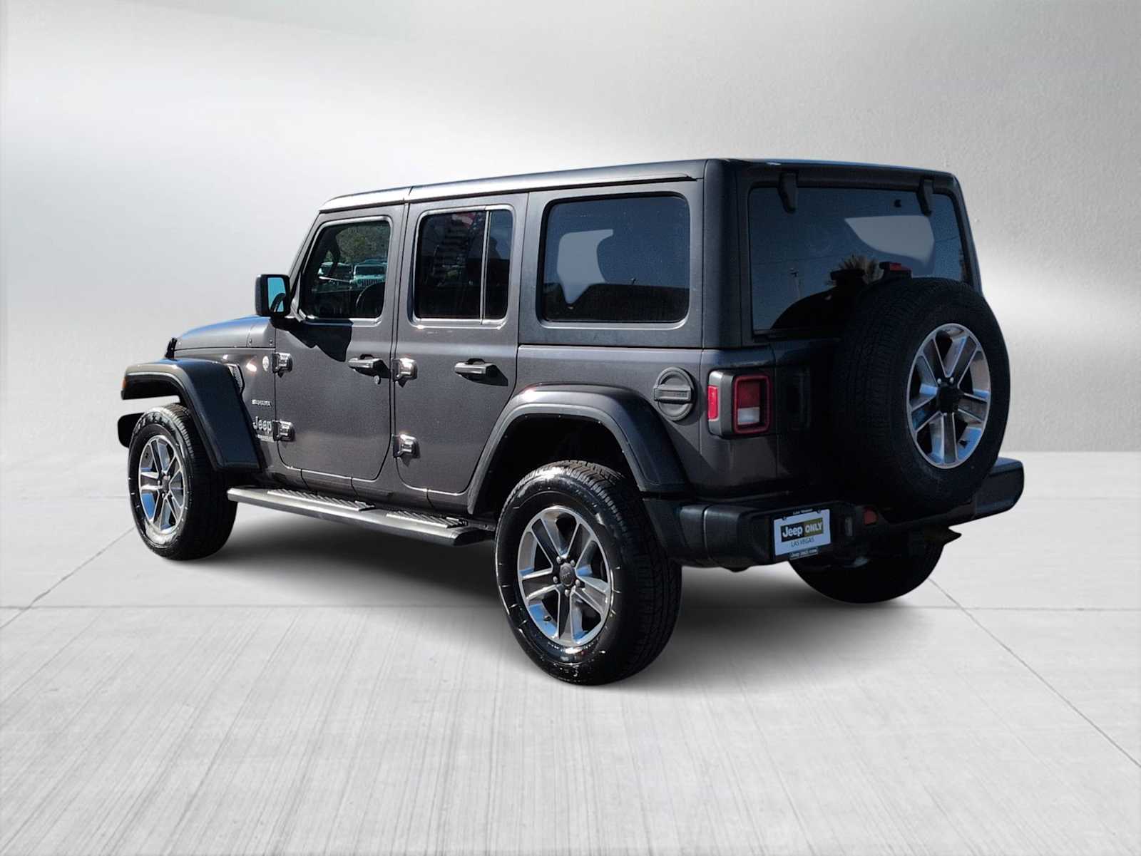 Thumbnail: 2022 Jeep Wrangler - 6