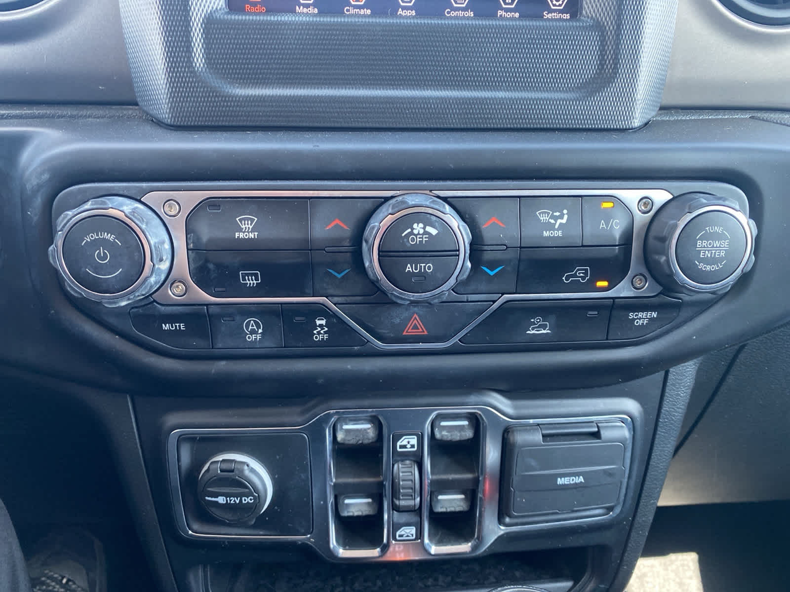 Thumbnail: 2021 Jeep Wrangler - 13