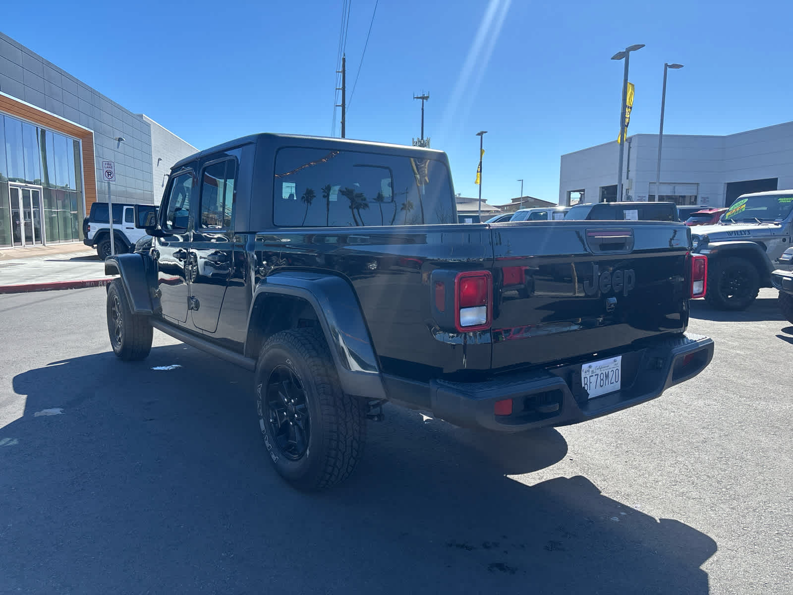 Thumbnail: 2022 Jeep Gladiator - 8