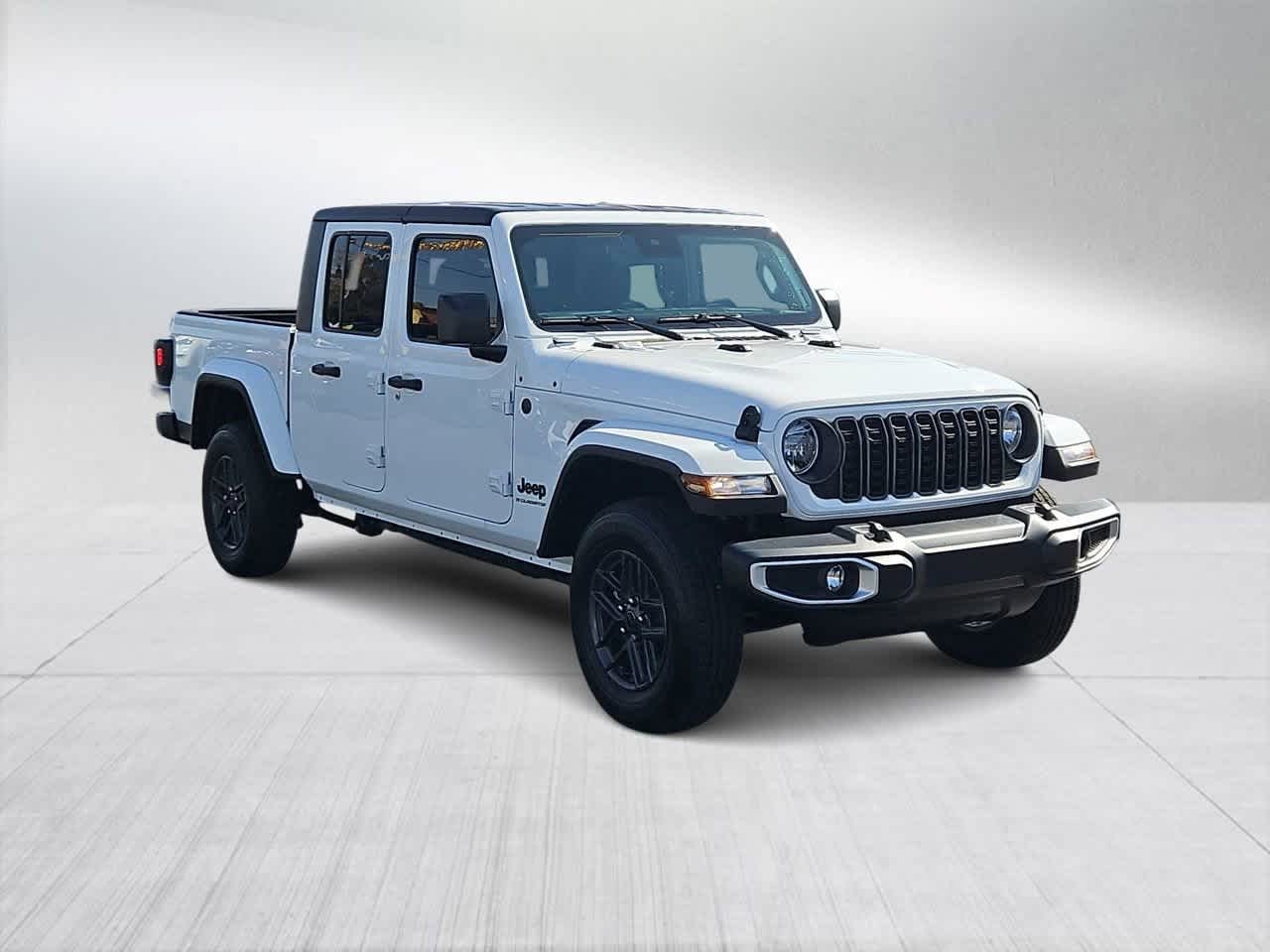 Thumbnail: 2025 Jeep Gladiator - 2
