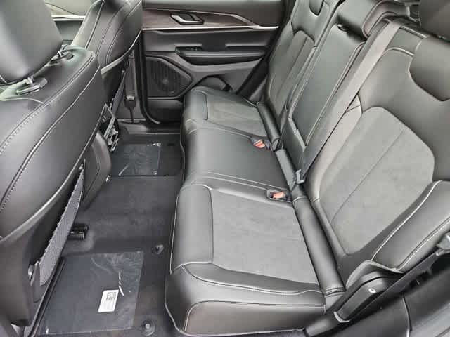 Thumbnail: 2026 Jeep Grand Cherokee - 19