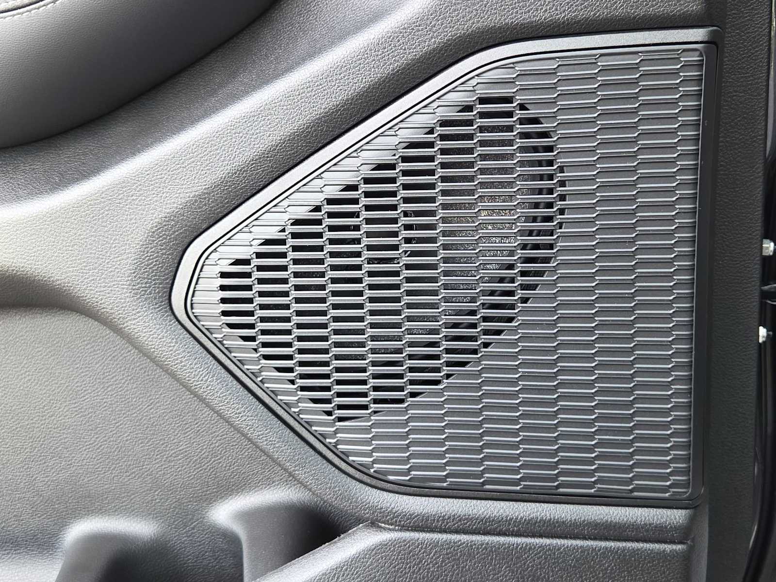 Thumbnail: 2025 Jeep Grand Cherokee L - 31